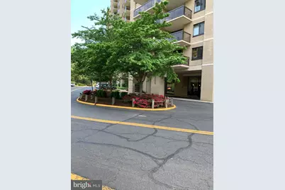 205 Yoakum Parkway #1803, Alexandria, VA 22304 - Photo 3