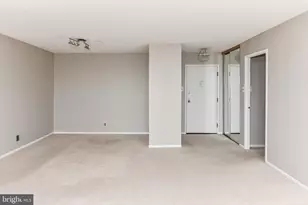 205 Yoakum Pkwy, Alexandria, VA 22304 - Photo 5