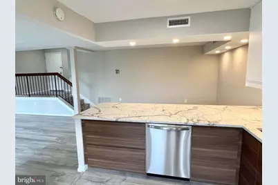 118 Roberts Lane #300, Alexandria, VA 22314 - Photo 11