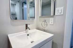 118 Roberts Ln, Alexandria, VA 22314 - Photo 27