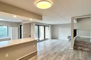 118 Roberts Ln, Alexandria, VA 22314 - Photo 13