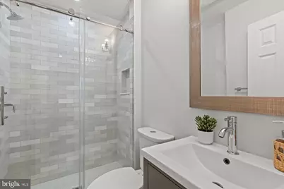 524 Queen Street, Alexandria, VA 22314 - Photo 15