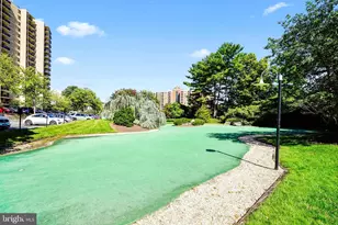 307 Yoakum Pkwy, Alexandria, VA 22304 - Photo 37