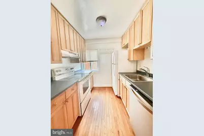 720 W Glebe Road W #2A, Alexandria, VA 22305 - Photo 3