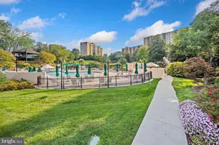 307 Yoakum Pkwy, Alexandria, VA 22304 - Photo 45