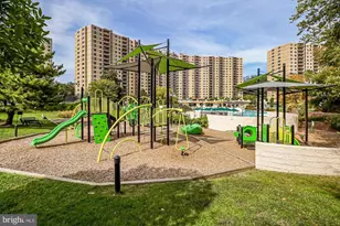 307 Yoakum Pkwy, Alexandria, VA 22304 - Photo 29