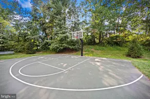 307 Yoakum Pkwy, Alexandria, VA 22304 - Photo 41