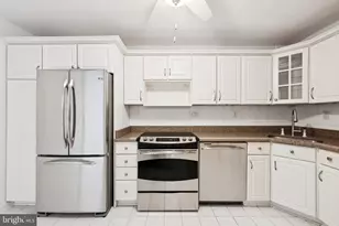 307 Yoakum Pkwy, Alexandria, VA 22304 - Photo 7