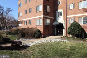 820 Washington St, Alexandria, VA 22314 - Photo 1