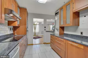 307 Yoakum Pkwy, Alexandria, VA 22304 - Photo 7