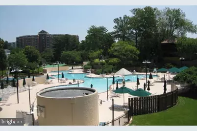 309 Yoakum Parkway #1605, Alexandria, VA 22304 - Photo 9