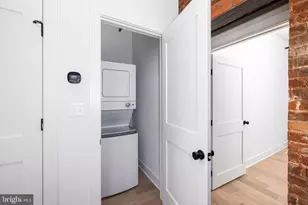 901 King St, Alexandria, VA 22314 - Photo 13