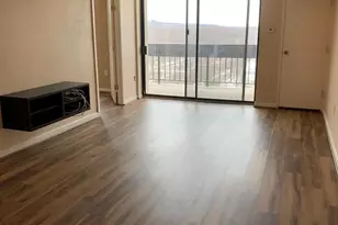 5300 Holmes Run Pkwy, Alexandria, VA 22304 - Photo 7