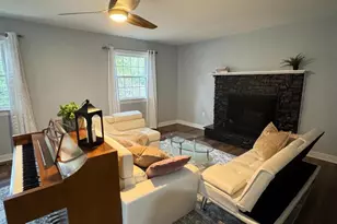 9901 Glass Rd, North Chesterfield, VA 23236 - Photo 7