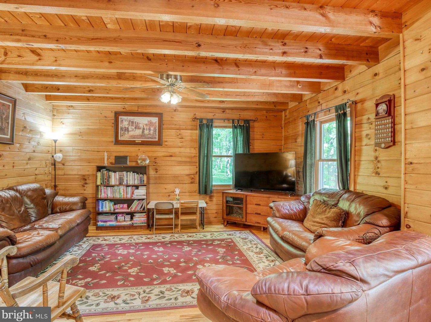 872 Bench Ln, Mount Weather VA  20135-4861 exterior