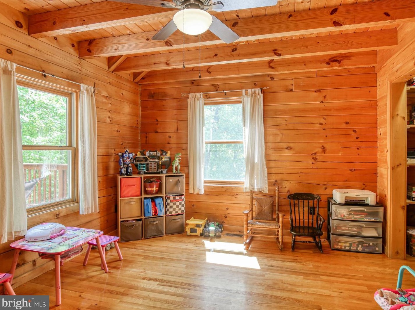 872 Bench Ln, Mount Weather VA  20135-4861 exterior