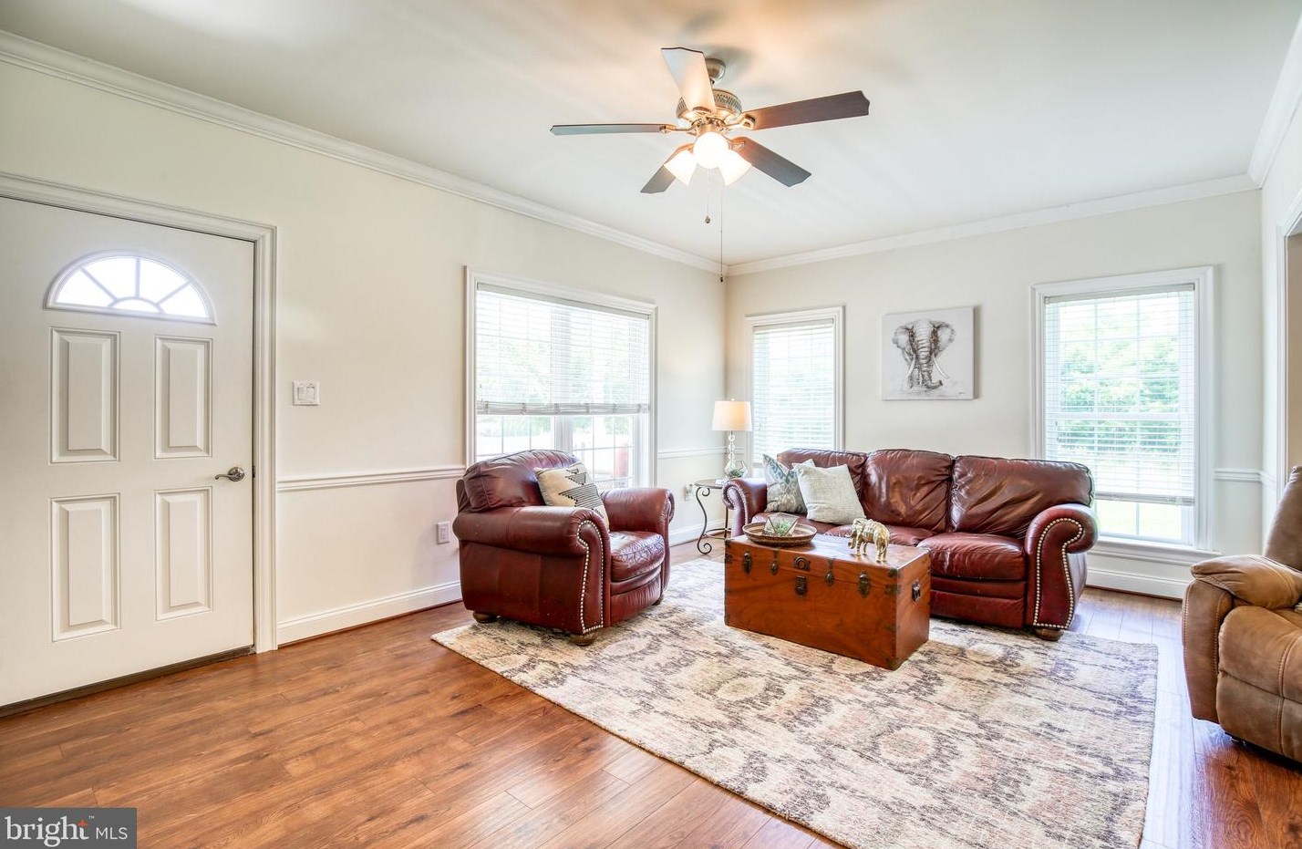 220 Chamberlain St, Mount Weather VA 22611 exterior