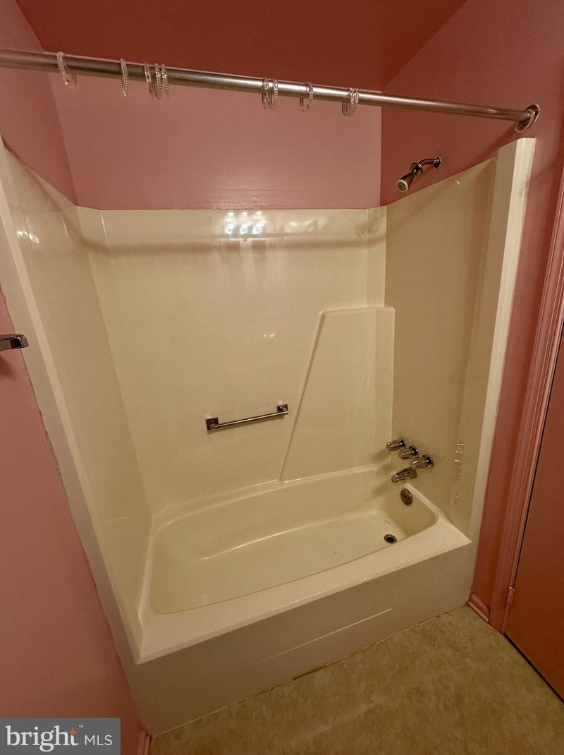 217 Fairfax St, Mount Weather VA 22611-1179 exterior