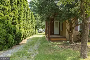 218 Treadwell St, Berryville, VA 22611 - Photo 11