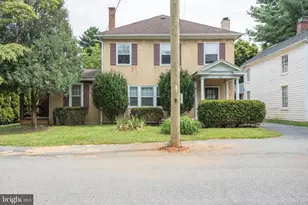 218 Treadwell St, Berryville, VA 22611 - Photo 3