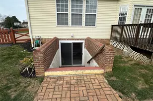 201 Vista Ln, White Post, VA 22663 - Photo 13