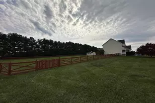 201 Vista Ln, White Post, VA 22663 - Photo 11