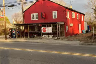 304 N Buckmarsh St, Berryville, VA 22611 - Photo 1