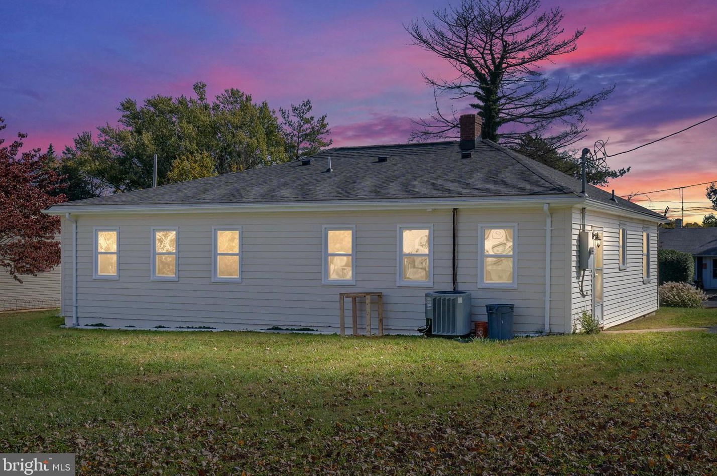 1114 Lee St, Culpeper VA  22701-1517 exterior