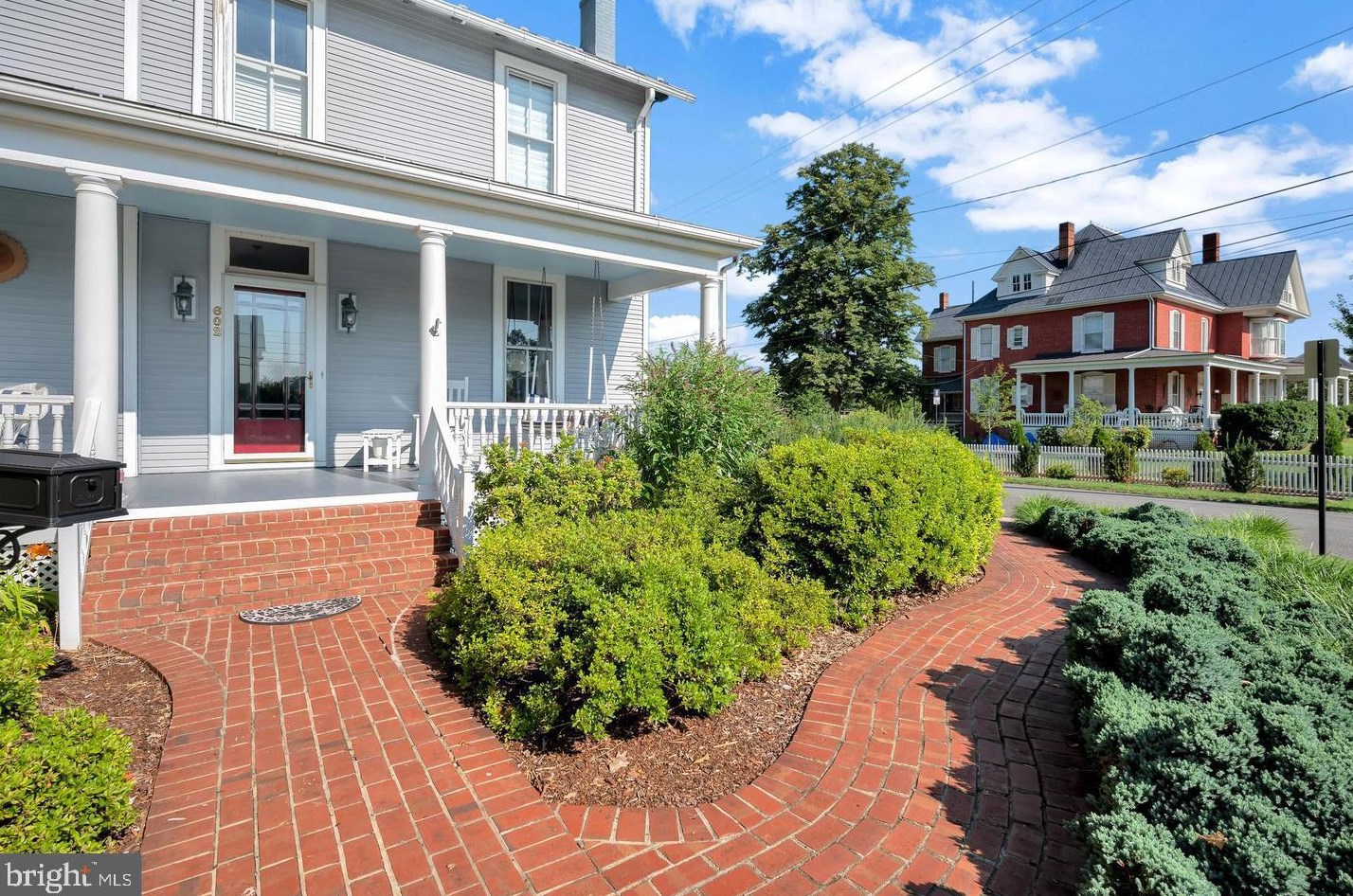 602 Blue Ridge Ave, Culpeper VA  22701-2949 exterior