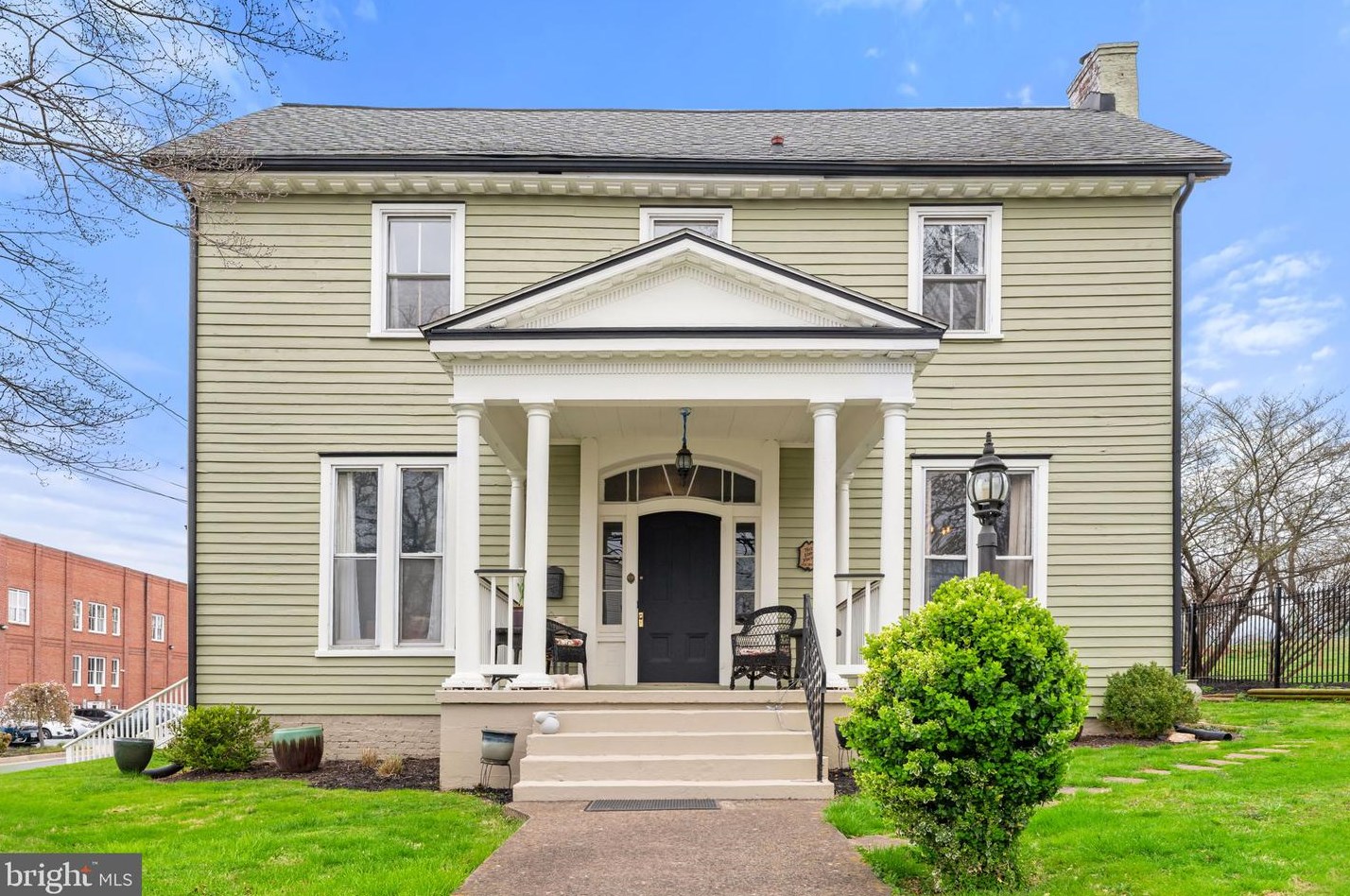 401 East St, Culpeper VA  22701-2760 exterior