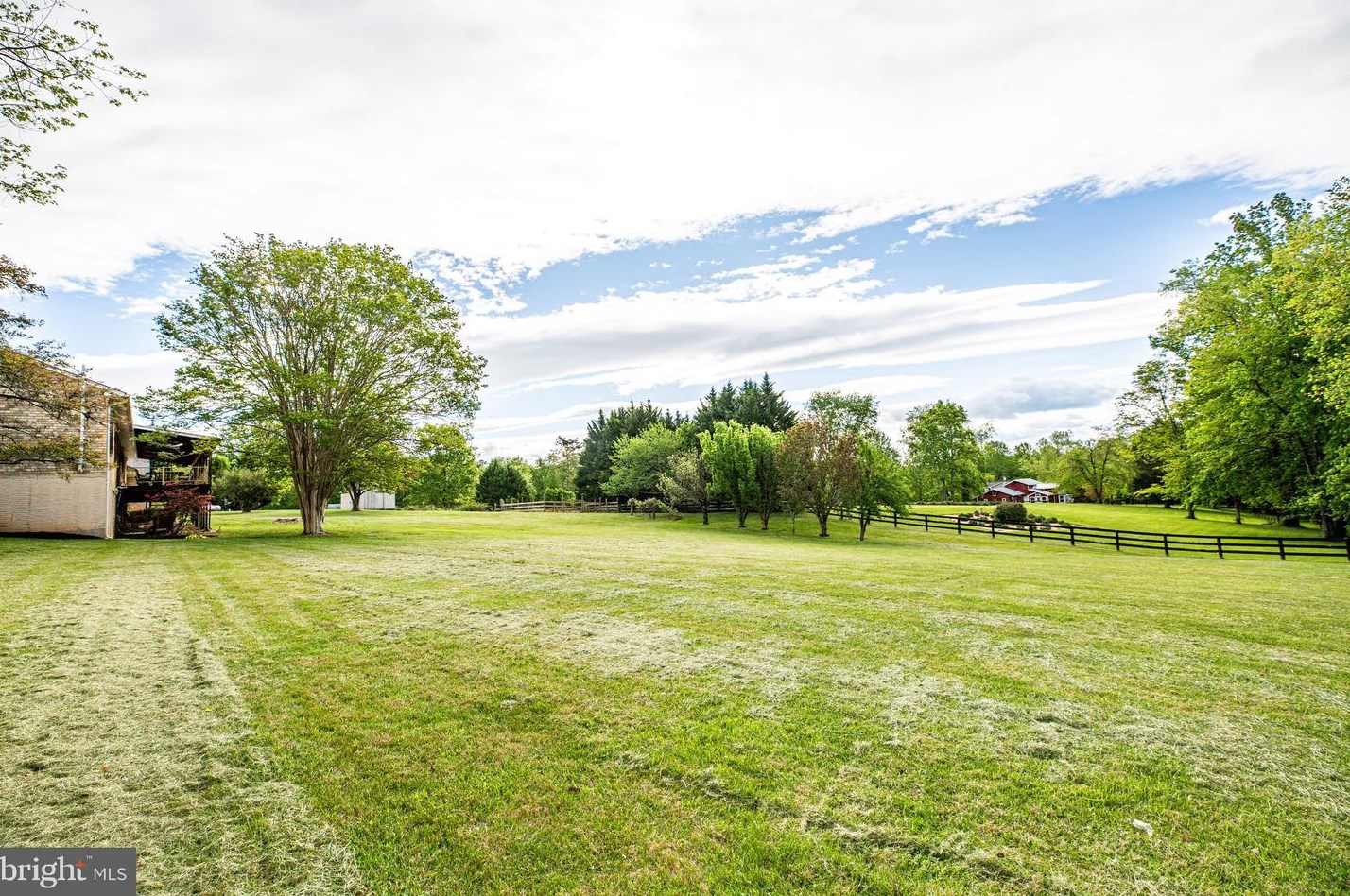 17418 Waterloo Rd, Viewtown VA  20106-2166 exterior