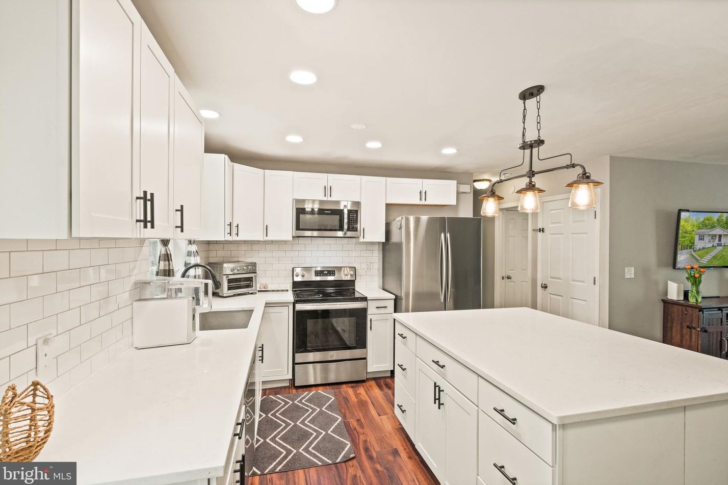 16127 Laurel Springs Rd, Culpeper VA  22701-7236 exterior