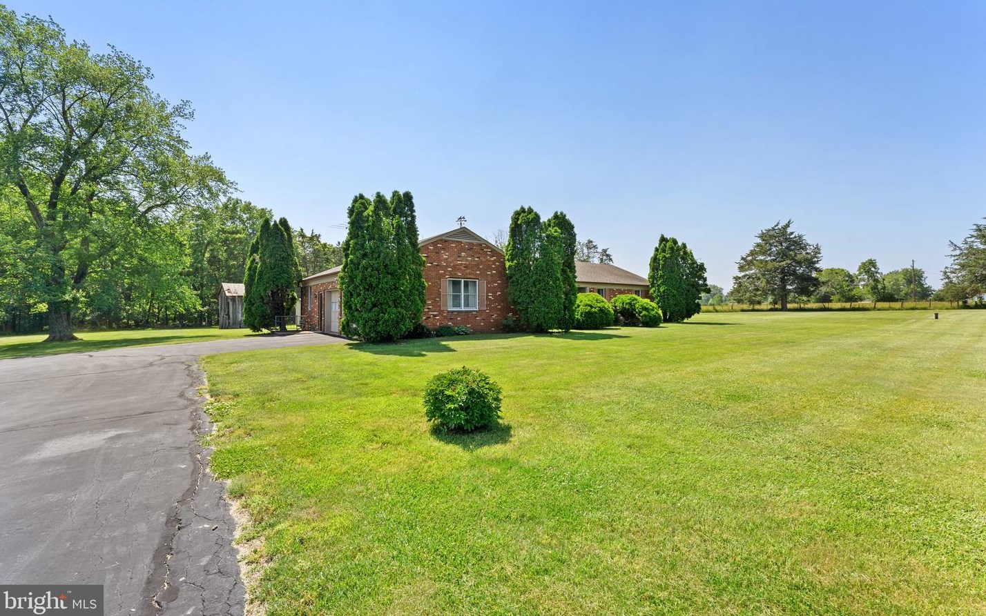 20266 Cedar Grove Rd, Culpeper VA  22701-7803 exterior