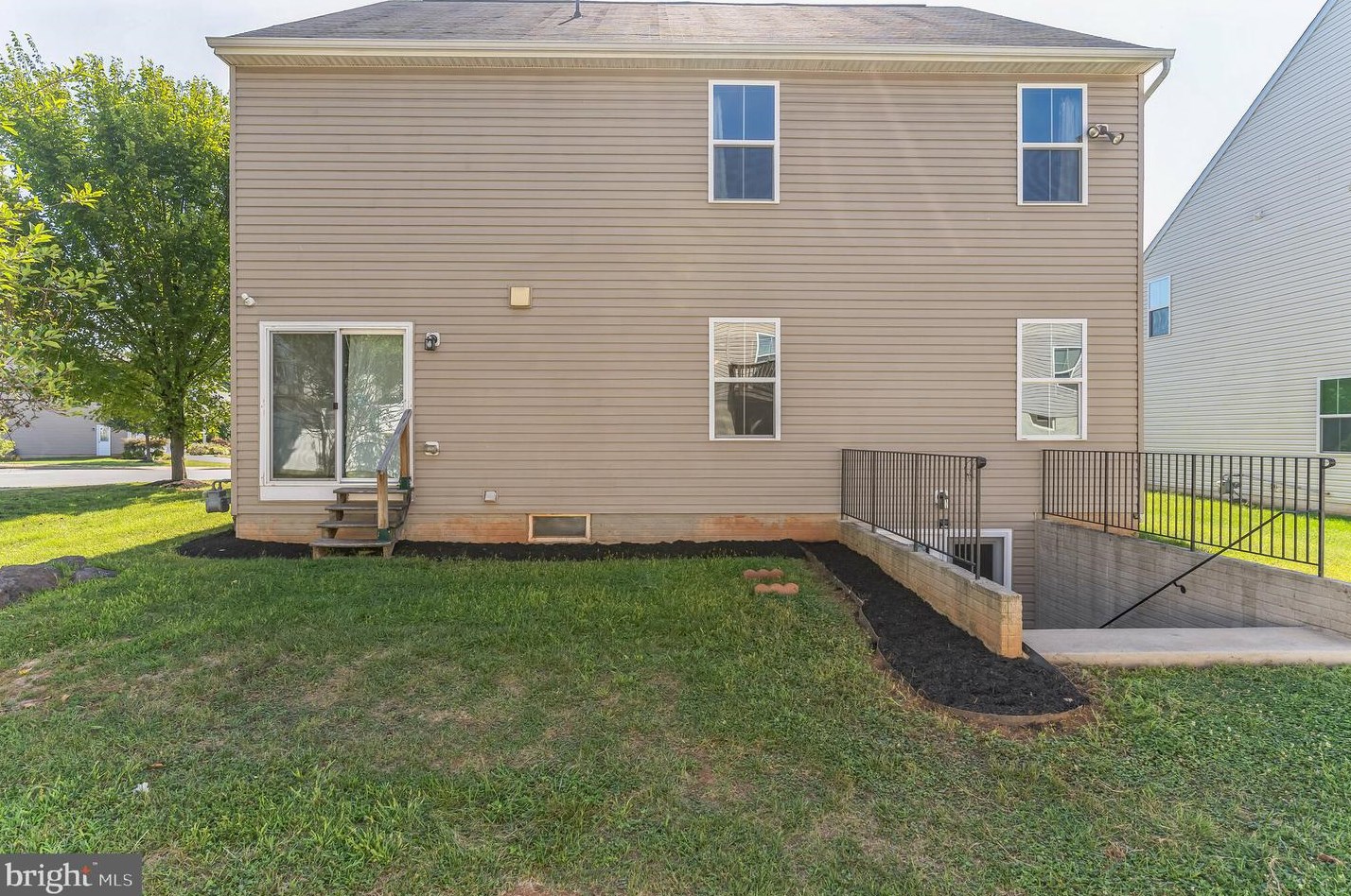 2020 Magnolia Cir, Culpeper VA  22701-4139 exterior