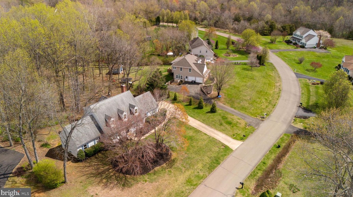 3410 Southampton Dr, Jeffersonton VA  22724-1748 exterior