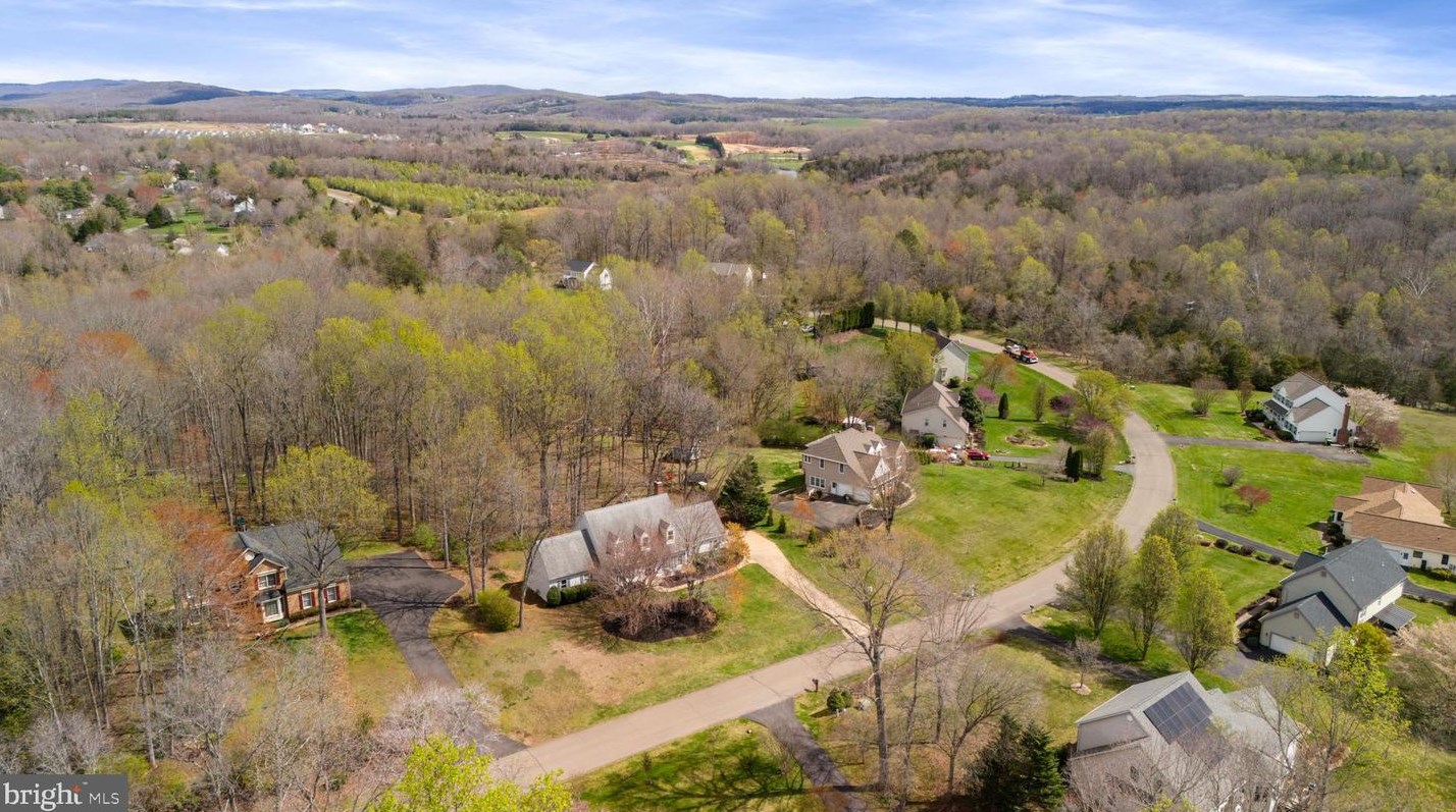 3410 Southampton Dr, Jeffersonton VA  22724-1748 exterior