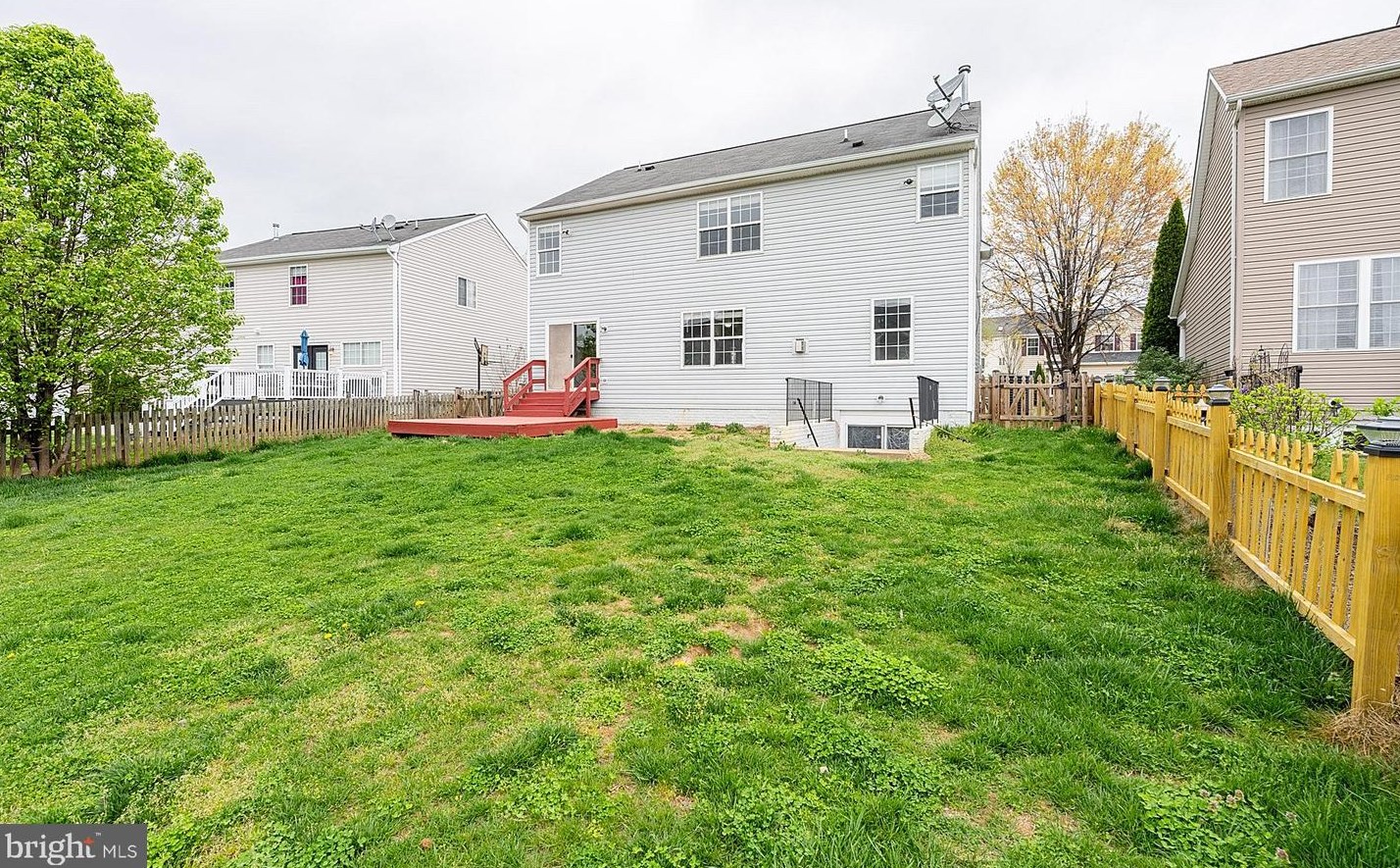 676 Holly Crest Dr, Culpeper VA  22701-3197 exterior