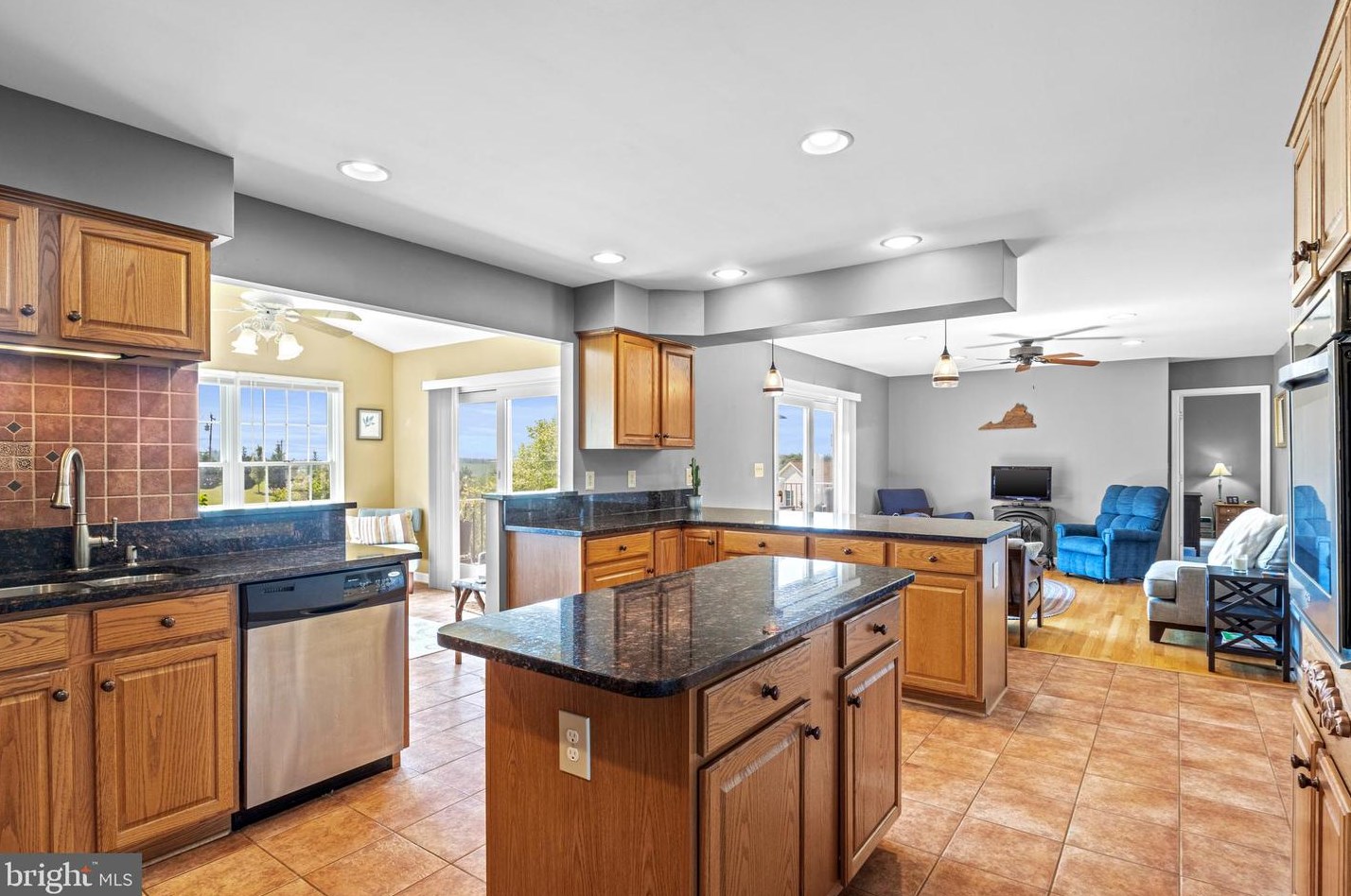 19263 Leander Vw, Culpeper VA  22701-8386 exterior