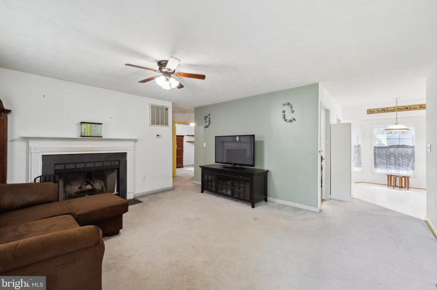 74 Albertson Ct, Ruther Glen VA  22546-1512 exterior