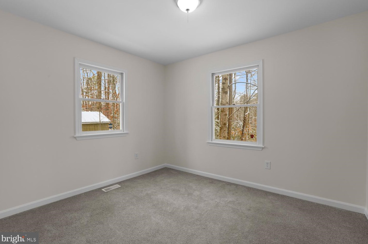 600 Joy Dr, Ruther Glen VA  22546-1202 exterior
