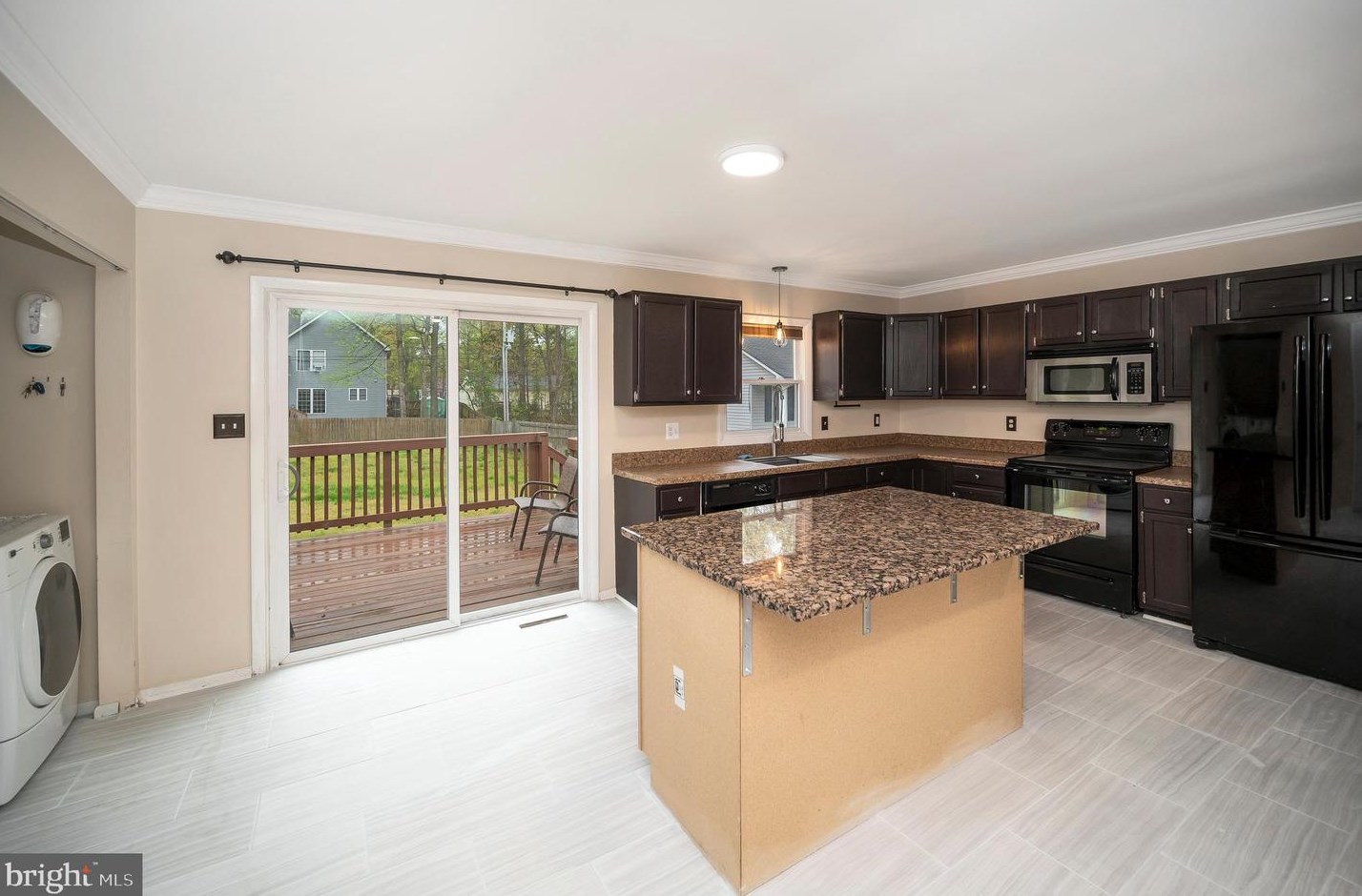 12216 Bunya Ln, Ruther Glen VA  22546-3547 exterior