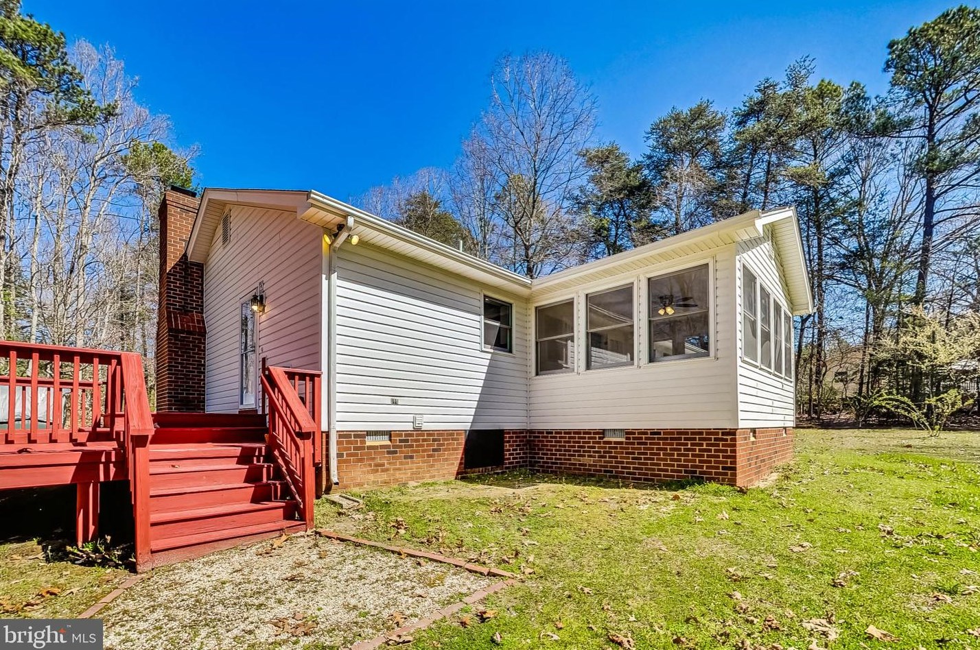 12040 Golansville Rd, Ruther Glen VA  22546-4023 exterior