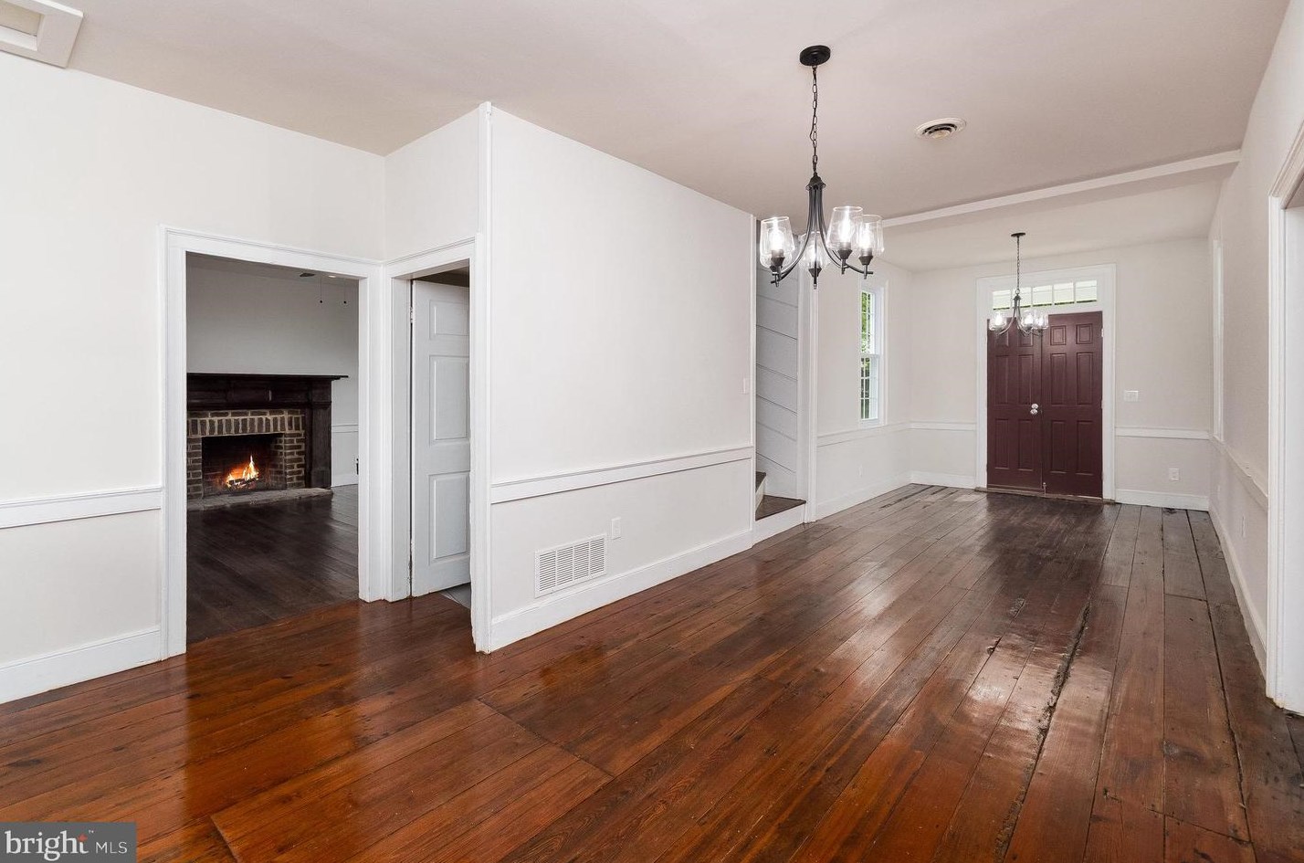 2349 Skinkers Neck Rd, Rappnhanck VA  22538-2024 exterior