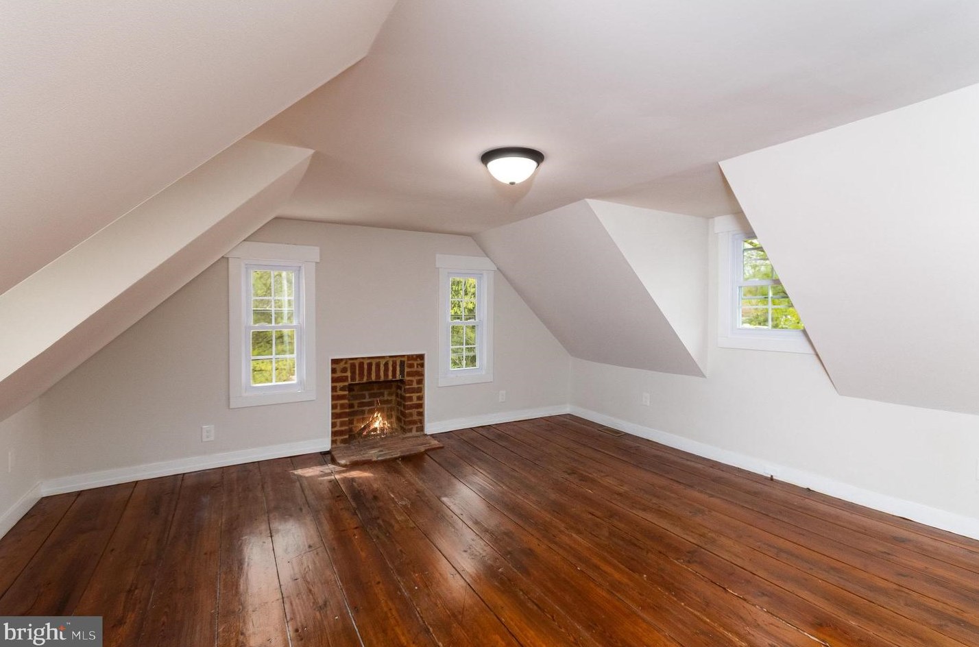 2349 Skinkers Neck Rd, Rappnhanck VA  22538-2024 exterior