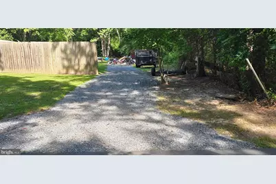 9430 Woodford Road, Woodford, VA 22580 - Photo 5