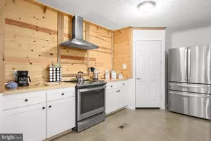 14301 Lester Ln, Milford, VA 22514 - Photo 9