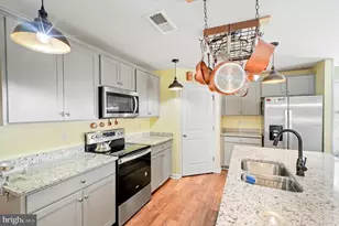 16032 Grant Ct, Bowling Green, VA 22427 - Photo 3