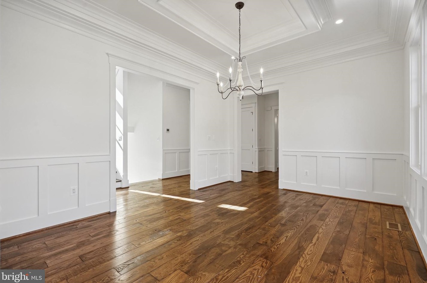 608 Jackson St, Falls Church VA  22046-2828 exterior