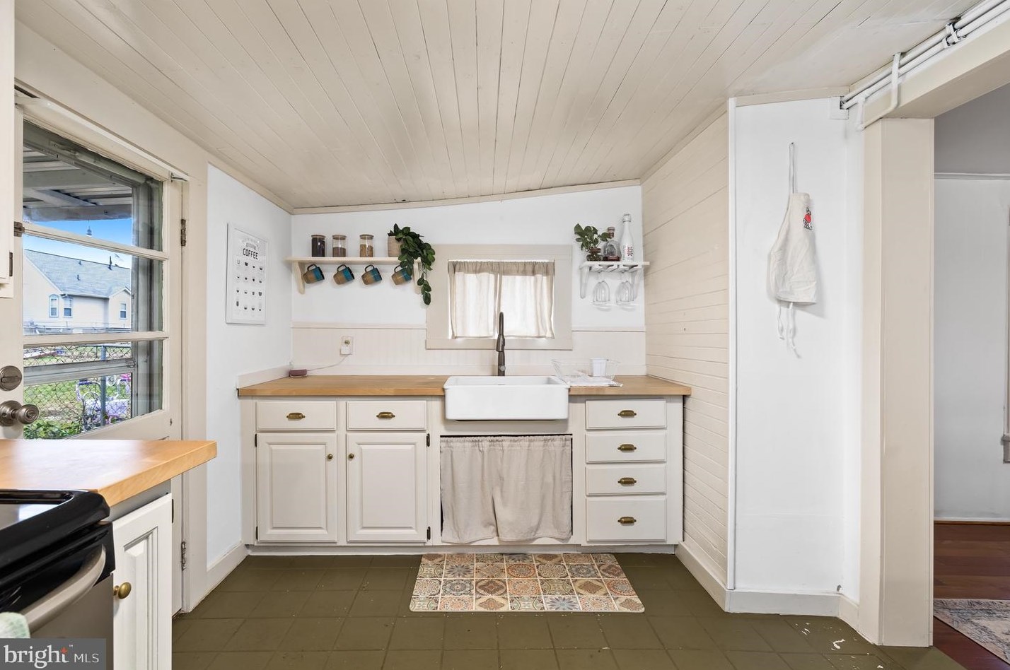 2622 Caroline St, Fredericksburg VA  22401-3229 exterior