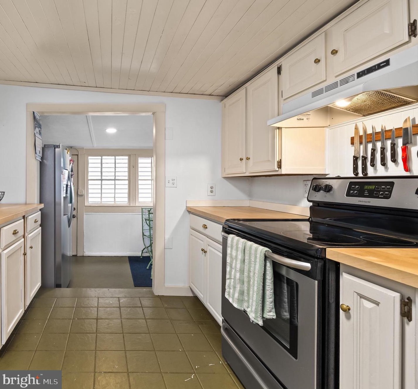 2622 Caroline St, Fredericksburg VA  22401-3229 exterior
